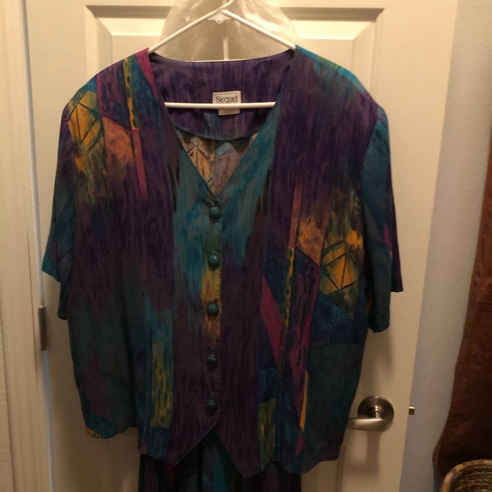 Beautiful And colorful top and skirt